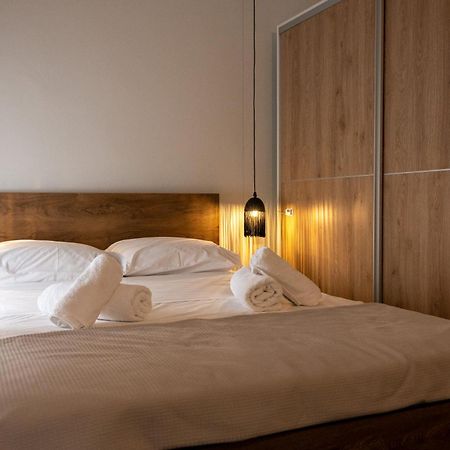 Niso Thessaloniki Hospitality Apartments Екстер'єр фото