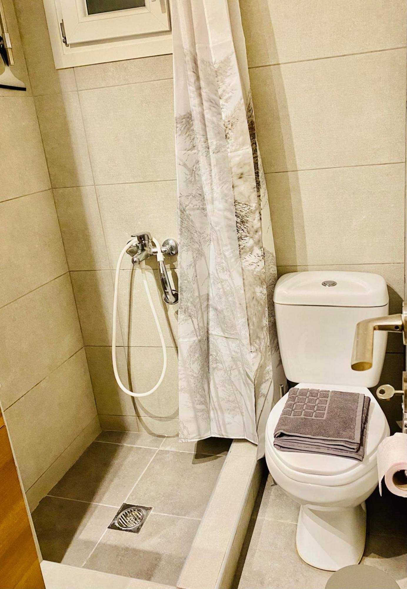 Niso Thessaloniki Hospitality Apartments Екстер'єр фото